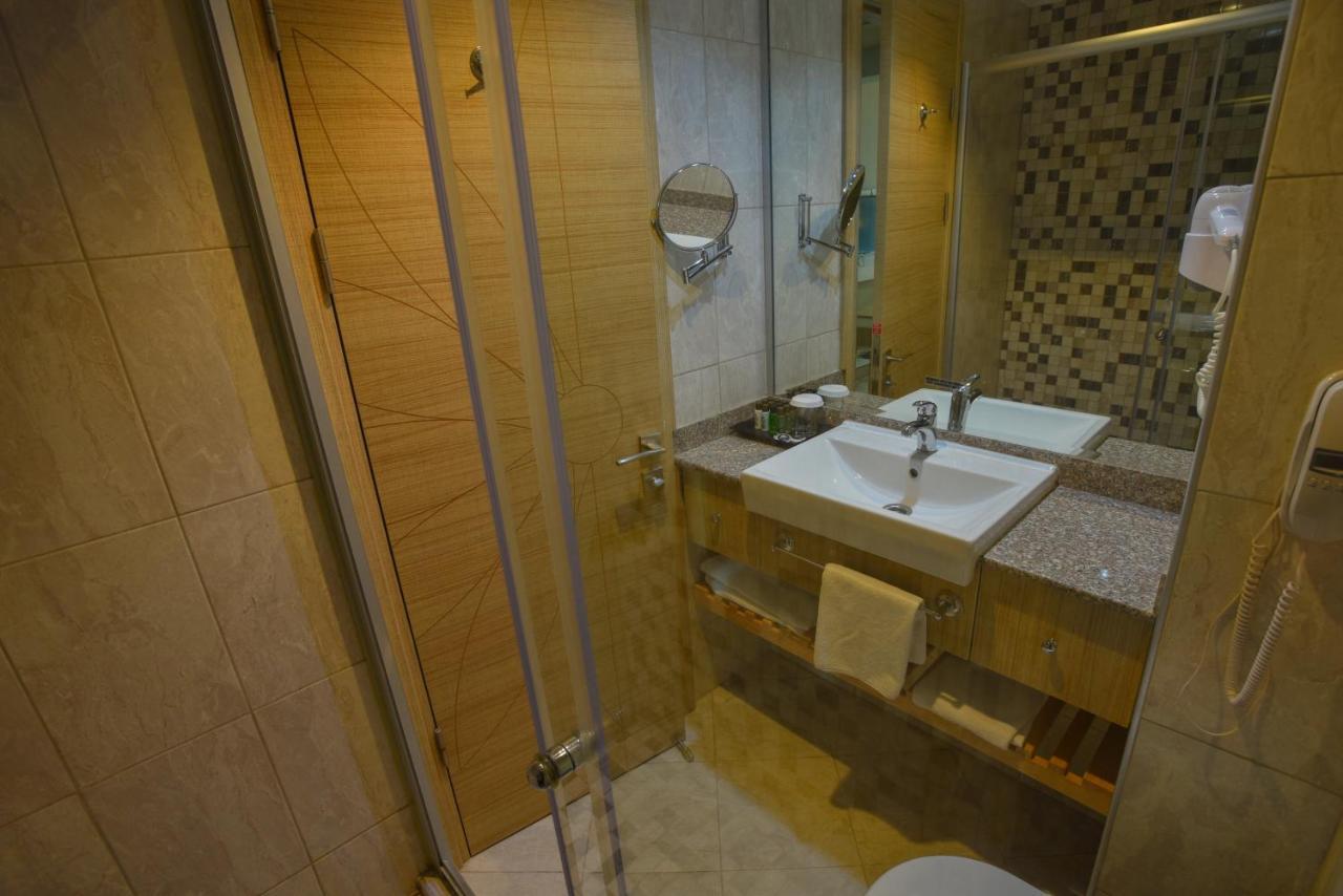 Hotel Izgrev Spa & Aquapark Struga Exterior photo